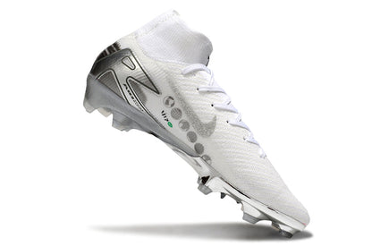 Superfly 10 Elite FG Vini Jr